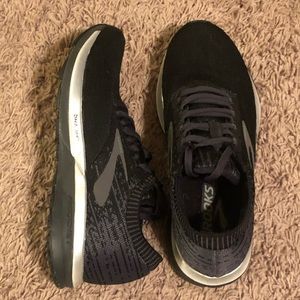 Brooks Women’s Ricochet 6.5